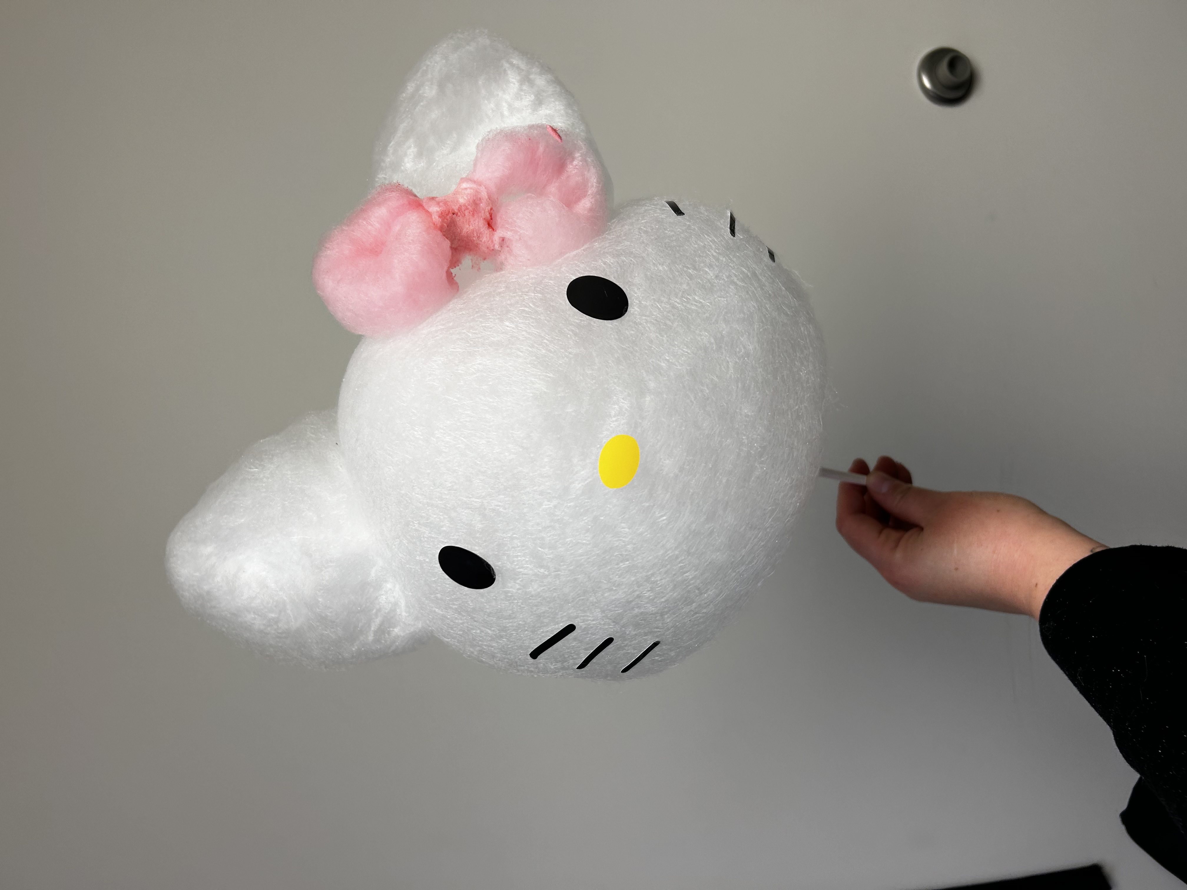 Photo of a Hello Kitty made from cotton candy.